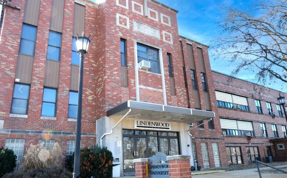 4500 Washington St, Florissant, MO à vendre - Photo du bâtiment - Image 1 de 3