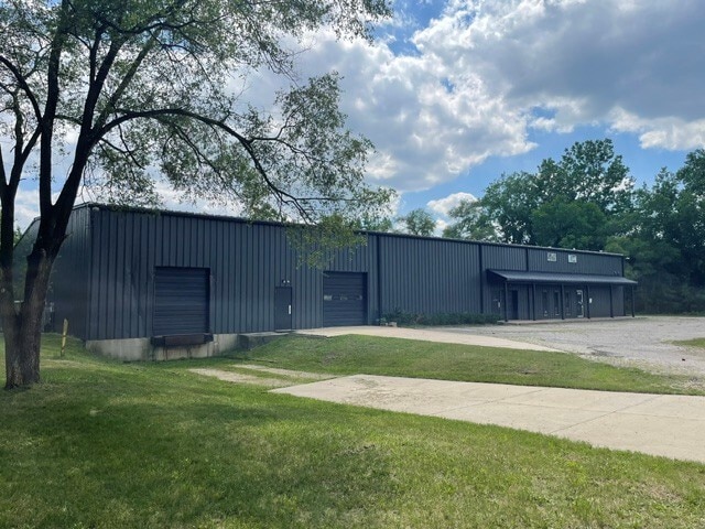 2050 Stanley Ave, Portage, MI for lease - Building Photo - Image 2 of 9