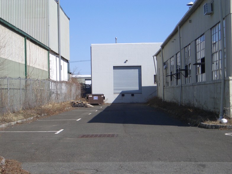 134 N 10th St, Kenilworth, NJ à louer - Photo du bâtiment - Image 2 de 7