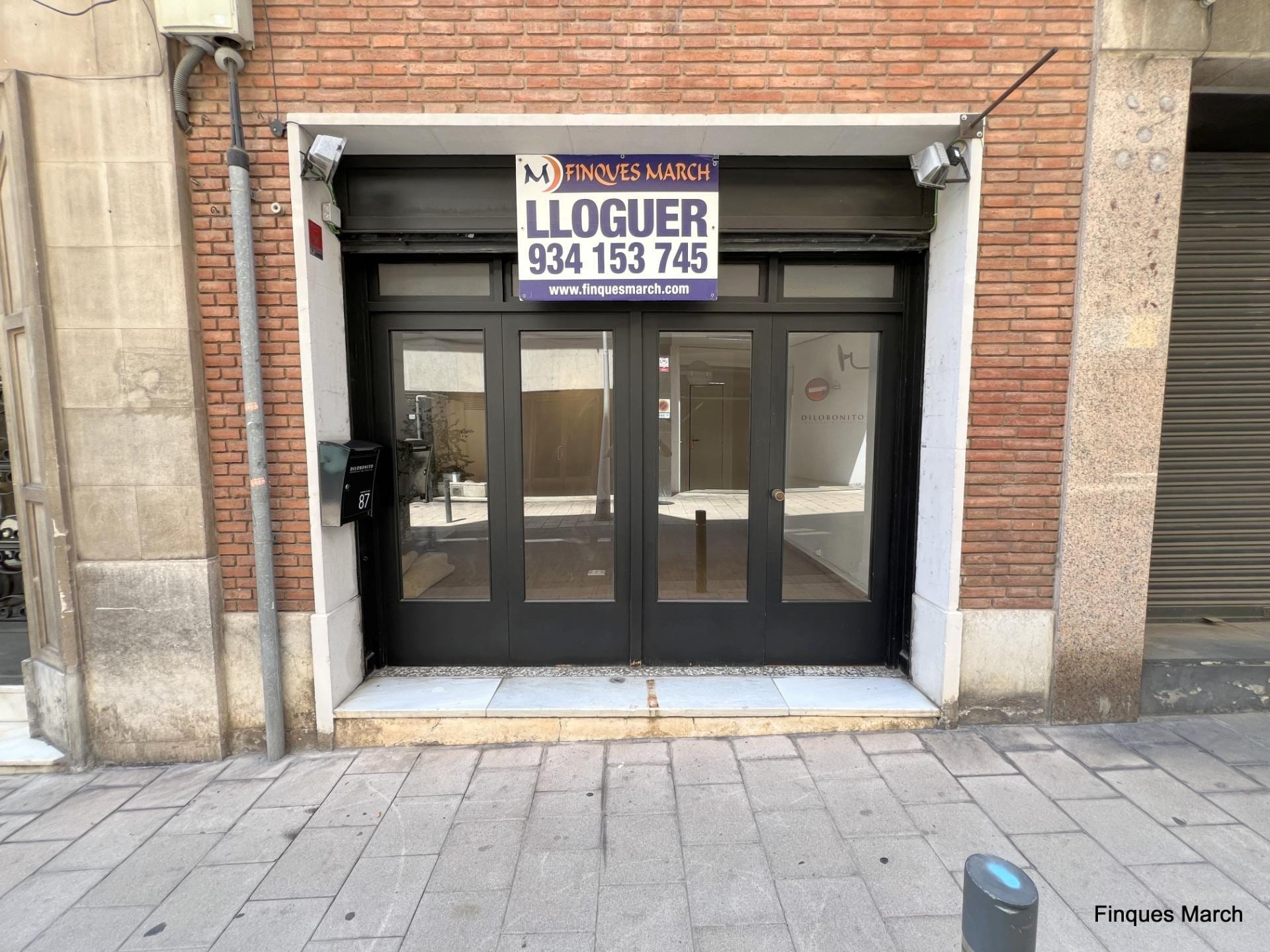 Bureau/Commerce de détail dans Barcelone, Barcelona à louer Photo intérieure- Image 1 de 11