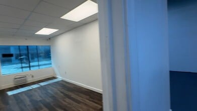 3501-3531 NW 19th St, Fort Lauderdale, FL à louer - Vidéo sur l’inscription commerciale 