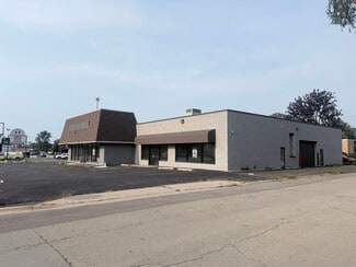 More details for 305-325 S Kennedy Dr, Bradley, IL - Retail for Lease