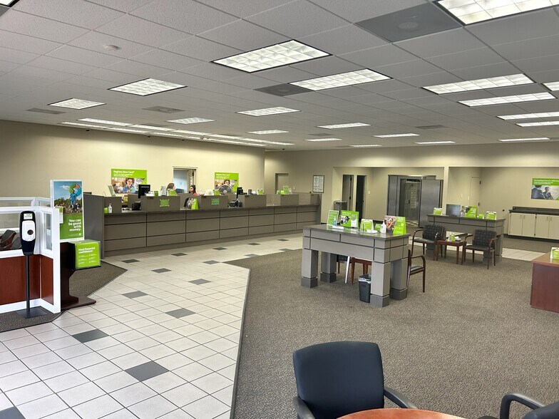 620 S Constitution Ave, Ashdown, AR à vendre - Photo intérieure - Image 3 de 6