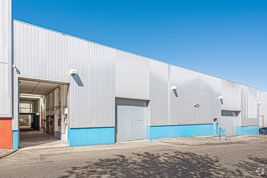 Calle Artesanía, 7, Coslada, Madrid à vendre - Photo du bâtiment - Image 2 de 23