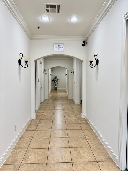 3419 Cross Timbers Rd, Flower Mound, TX for lease - Building Photo - Image 3 of 4