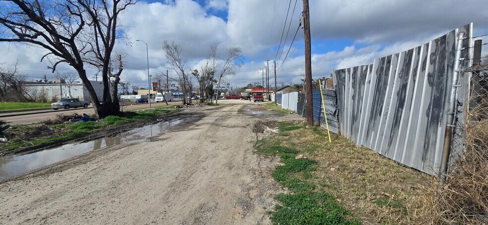 6820 Schiller St, Houston, TX à vendre - Photo du bâtiment - Image 2 de 5