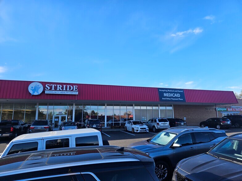 10690 Del Mar Pky, Aurora, CO for lease - Building Photo - Image 1 of 57