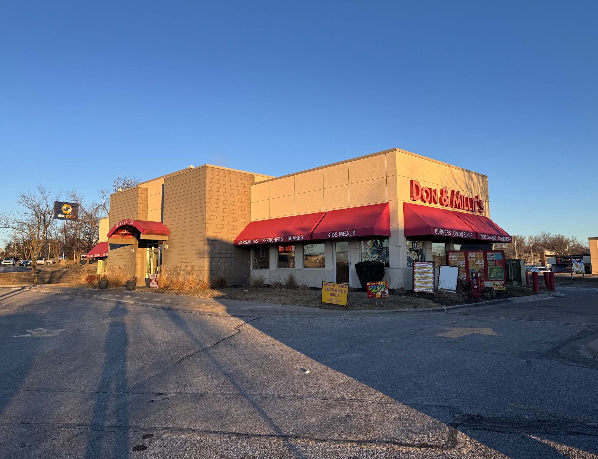 2208 Pratt Ave, Bellevue, NE à vendre Photo du bâtiment- Image 1 de 1