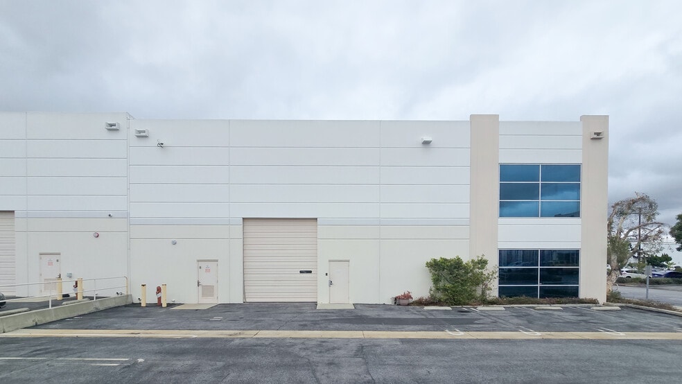 2848 Columbia St, Torrance, CA for lease - Building Photo - Image 3 of 17
