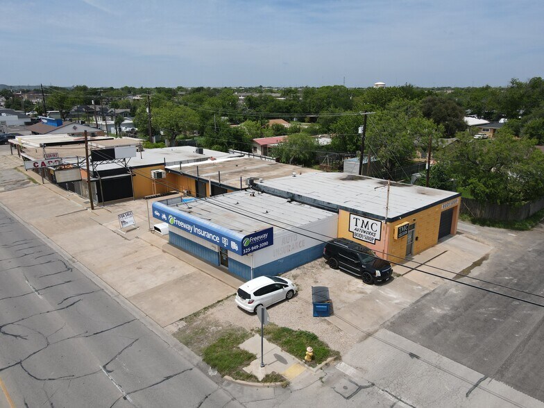 2702-2710 Sherwood Way, San Angelo, TX à vendre - Photo du bâtiment - Image 2 de 13