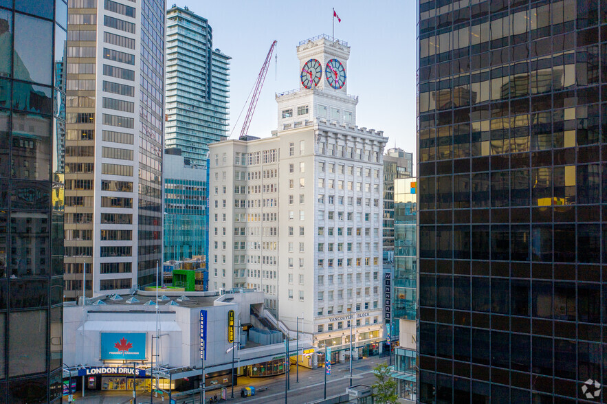 736 Granville St, Vancouver, BC à louer - Photo du bâtiment - Image 1 de 7