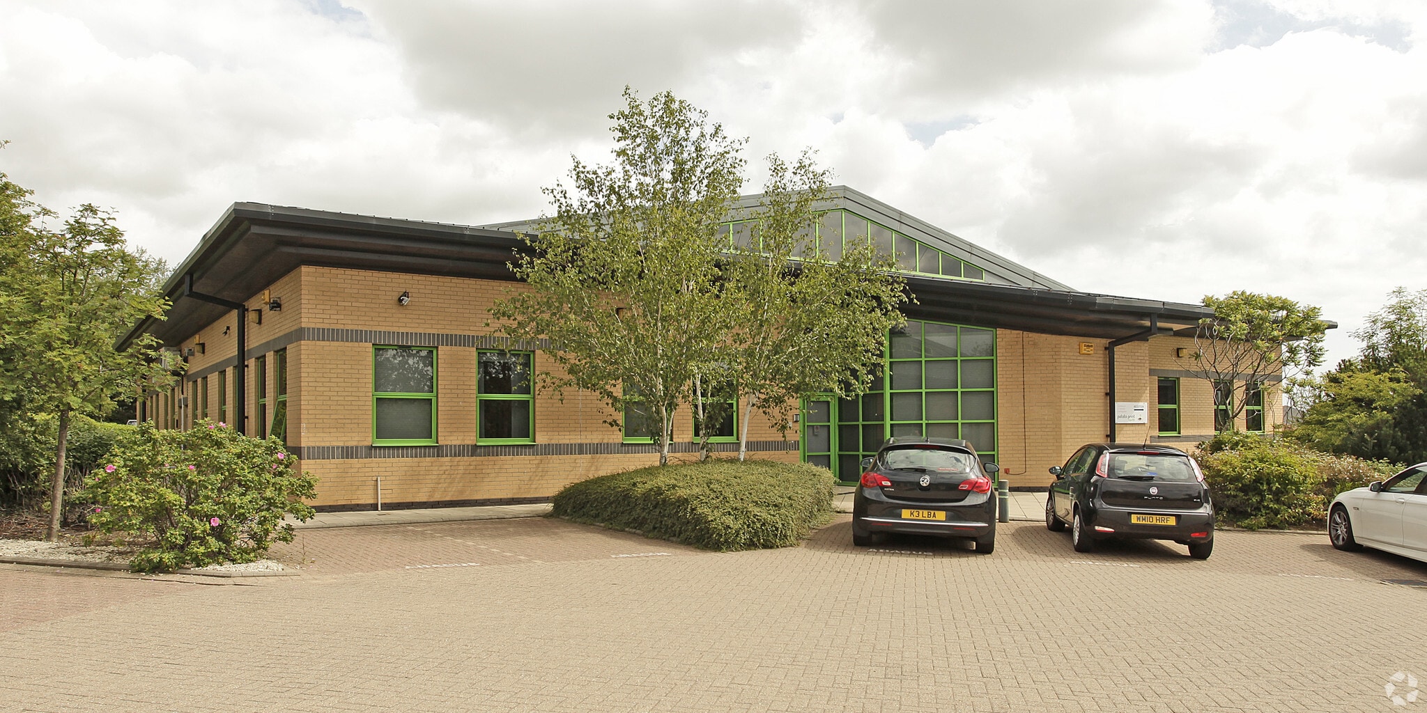 3 Colima Ave, Sunderland for lease Primary Photo- Image 1 of 4