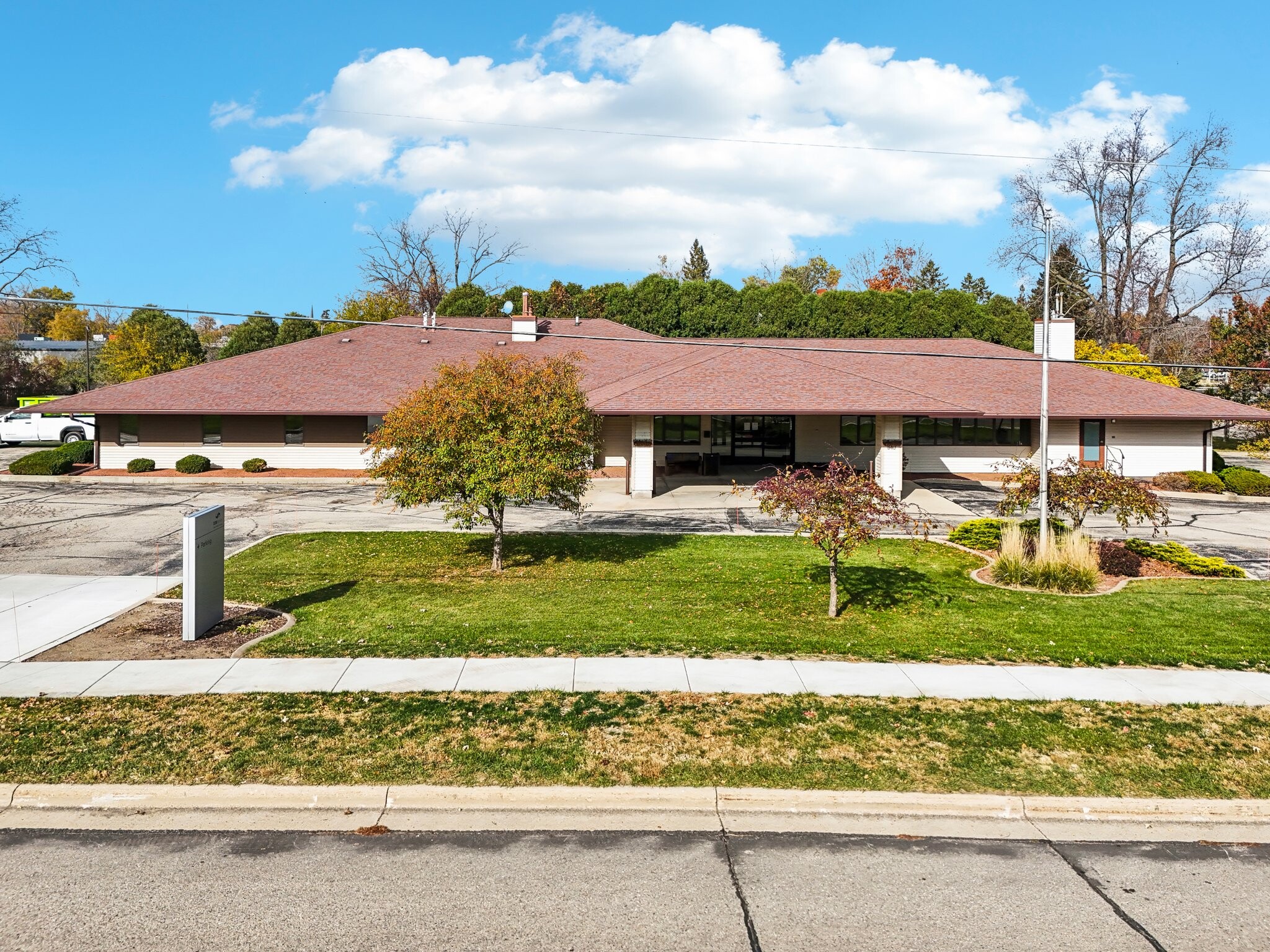 540 Bowers Blvd, Delavan, WI à vendre Photo du bâtiment- Image 1 de 9