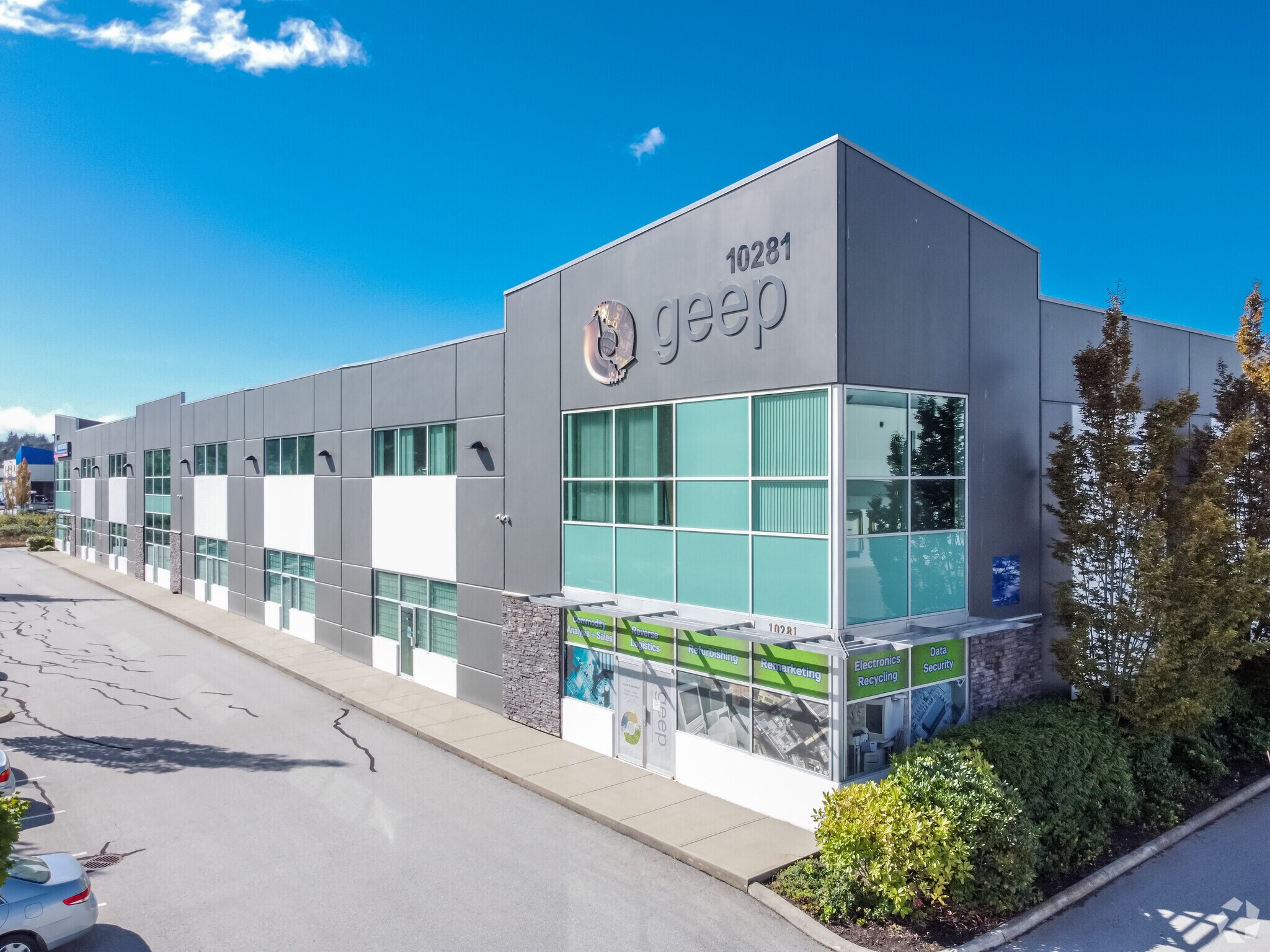 10281 Grace Rd, Surrey, BC à vendre Photo principale- Image 1 de 1