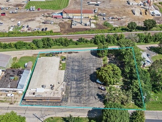 More details for 927 E Railroad St, Sandwich, IL - Retail for Sale