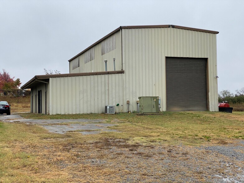 8507 S Regency Dr, Tulsa, OK à vendre - Photo du bâtiment - Image 2 de 12