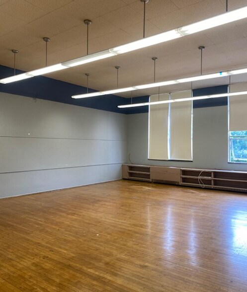 80 Clinton St, Tonawanda, NY à louer - Photo intérieure - Image 2 de 4