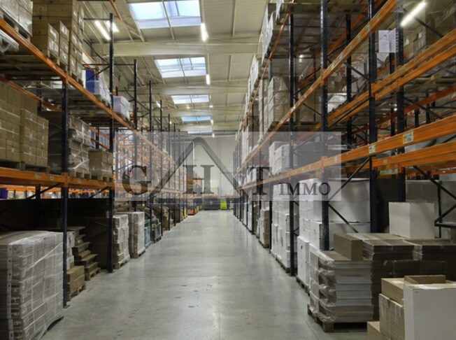 Industrial in Villeneuve-la-Garenne for lease - Building Photo - Image 2 of 3