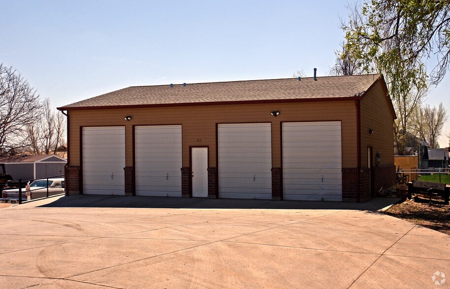 812 W Baseline Rd, Lafayette, CO à vendre - Photo principale - Image 1 de 2