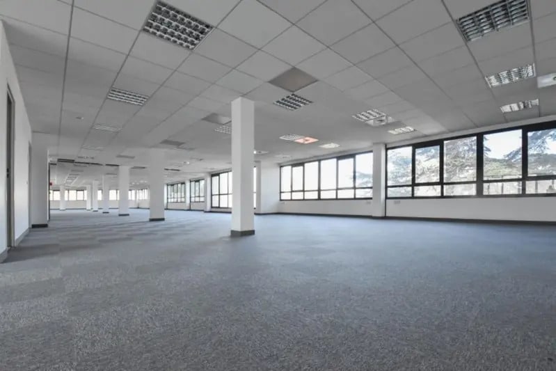 1 Chemin Jean-Marie Vianney, Écully for lease - Interior Photo - Image 2 of 8
