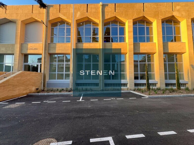 10 Avenue Paul Cézanne, Aix-en-Provence for lease - Building Photo - Image 1 of 6
