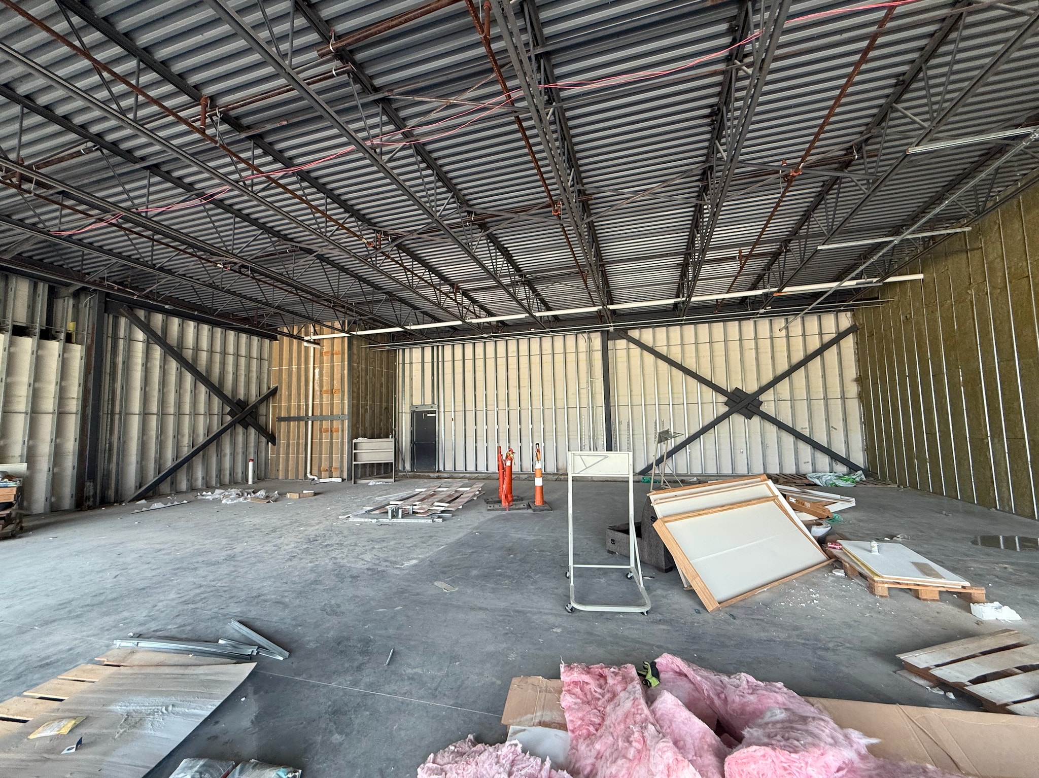 8821 Metropark Dr, Shenandoah, TX for lease Interior Photo- Image 1 of 1