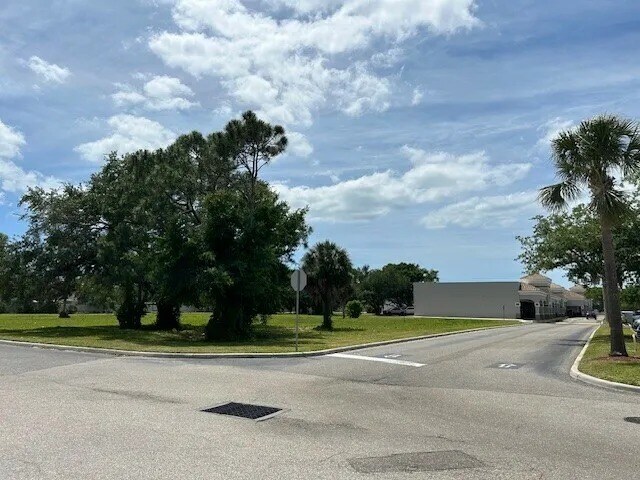 1475 E Venice Ave, Venice, FL à vendre Photo principale- Image 1 de 7