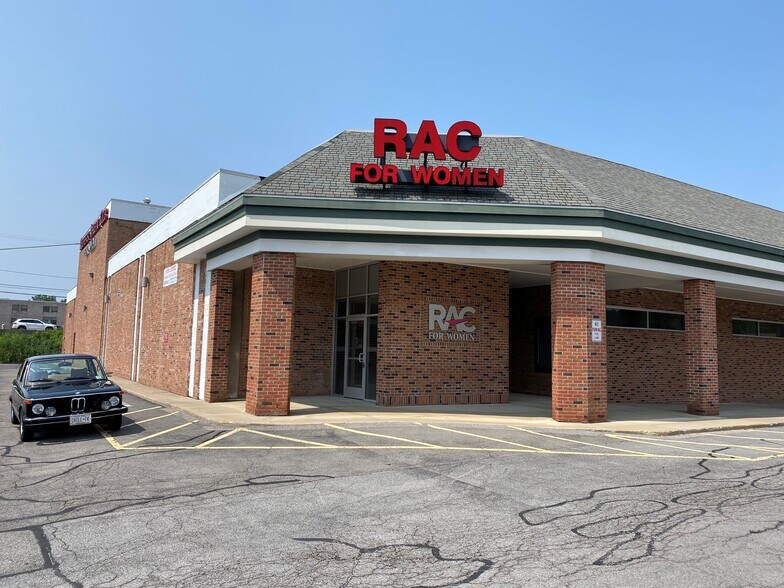 3400 Monroe Ave, Rochester, NY à louer - Photo du bâtiment - Image 2 de 18