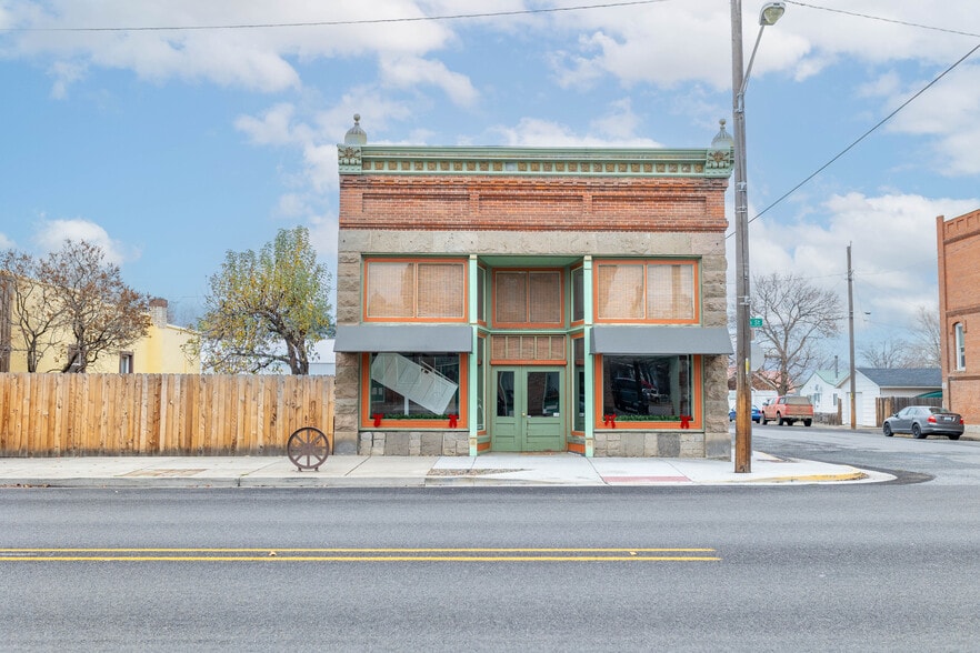 306 S Main, Union, OR à vendre - Photo du bâtiment - Image 2 de 30