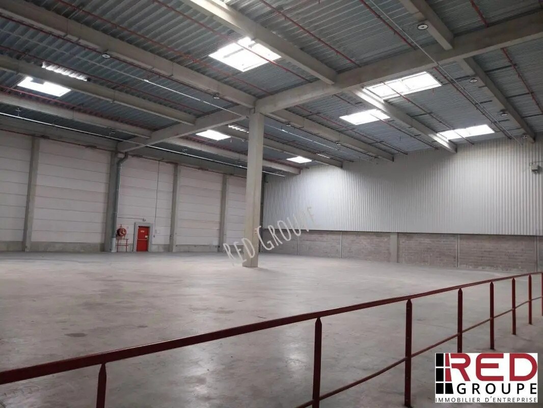 Industrial in Marseille for lease Building Photo- Image 1 of 7