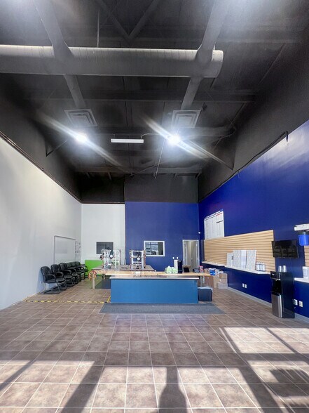 82 Boulder Blvd, Stony Plain, AB for lease - Building Photo - Image 3 of 5