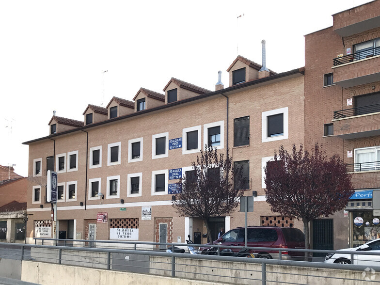 Calle Gonzalo de Córdoba, 23 – 25, San Fernando De Henares, Madrid for lease - Primary Photo - Image 1 of 1