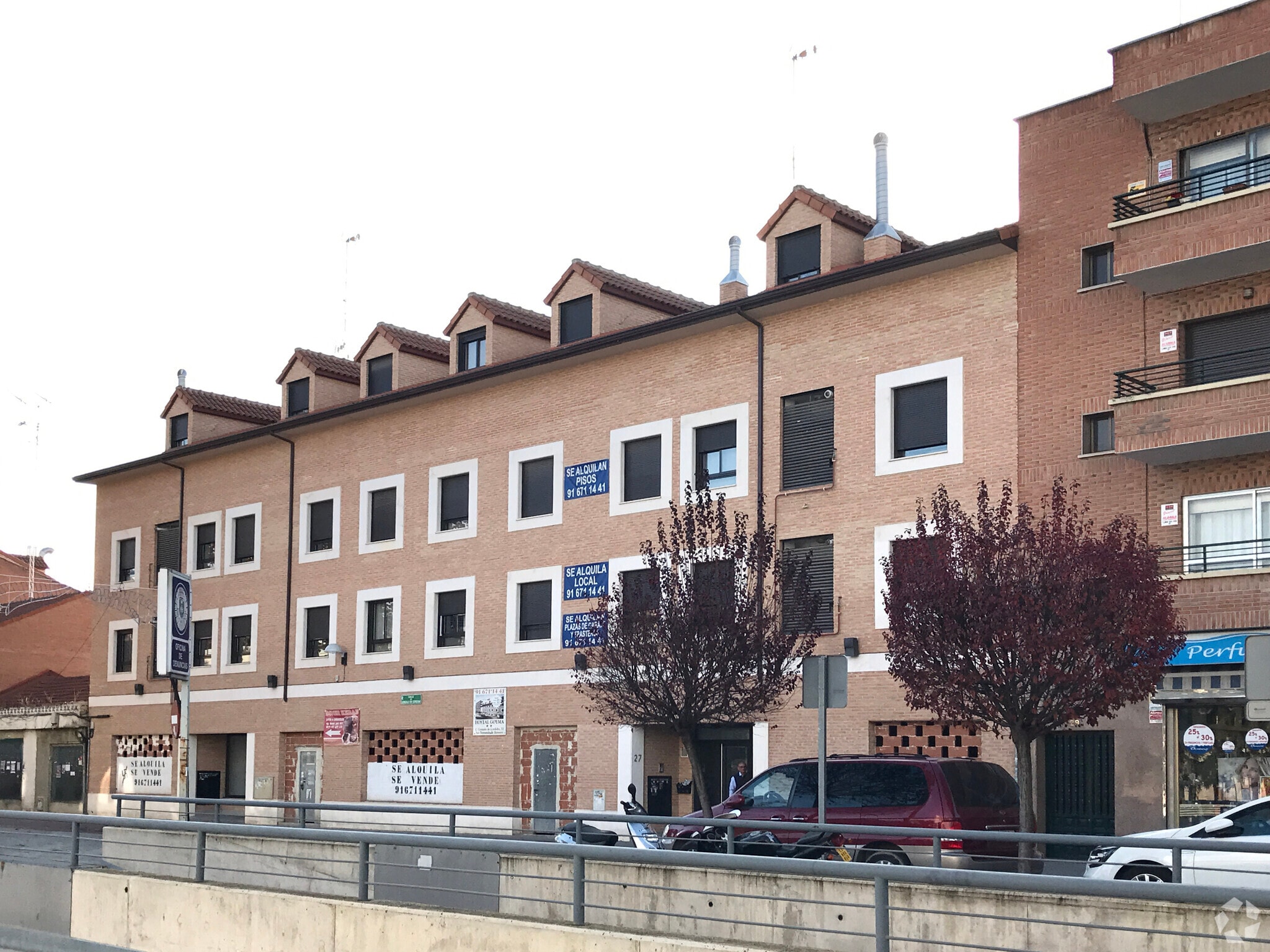 Calle Gonzalo de Córdoba, 23 – 25, San Fernando de Henares, Madrid for sale Primary Photo- Image 1 of 2