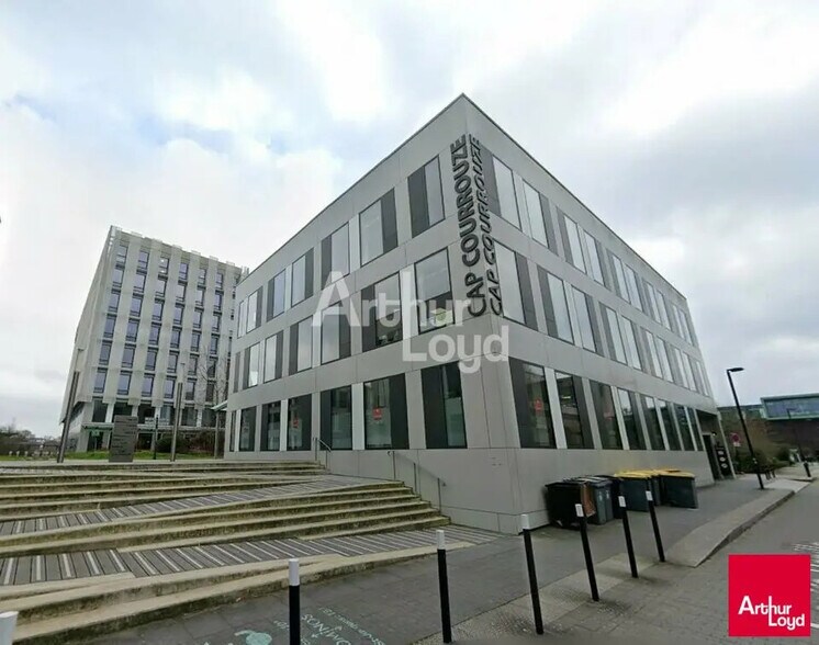 Bureau dans Saint-Jacques-de-la-Lande à louer - Photo du bâtiment - Image 1 de 6