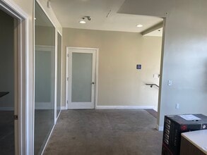 4555 S Everett Ave, Vernon, CA à louer Photo intérieure- Image 1 de 9