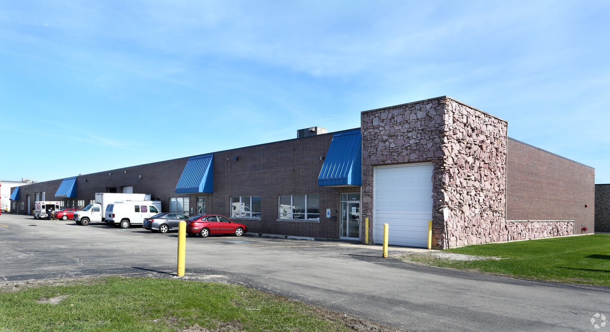 619-631 S Vermont St, Palatine, IL for lease Building Photo- Image 1 of 5