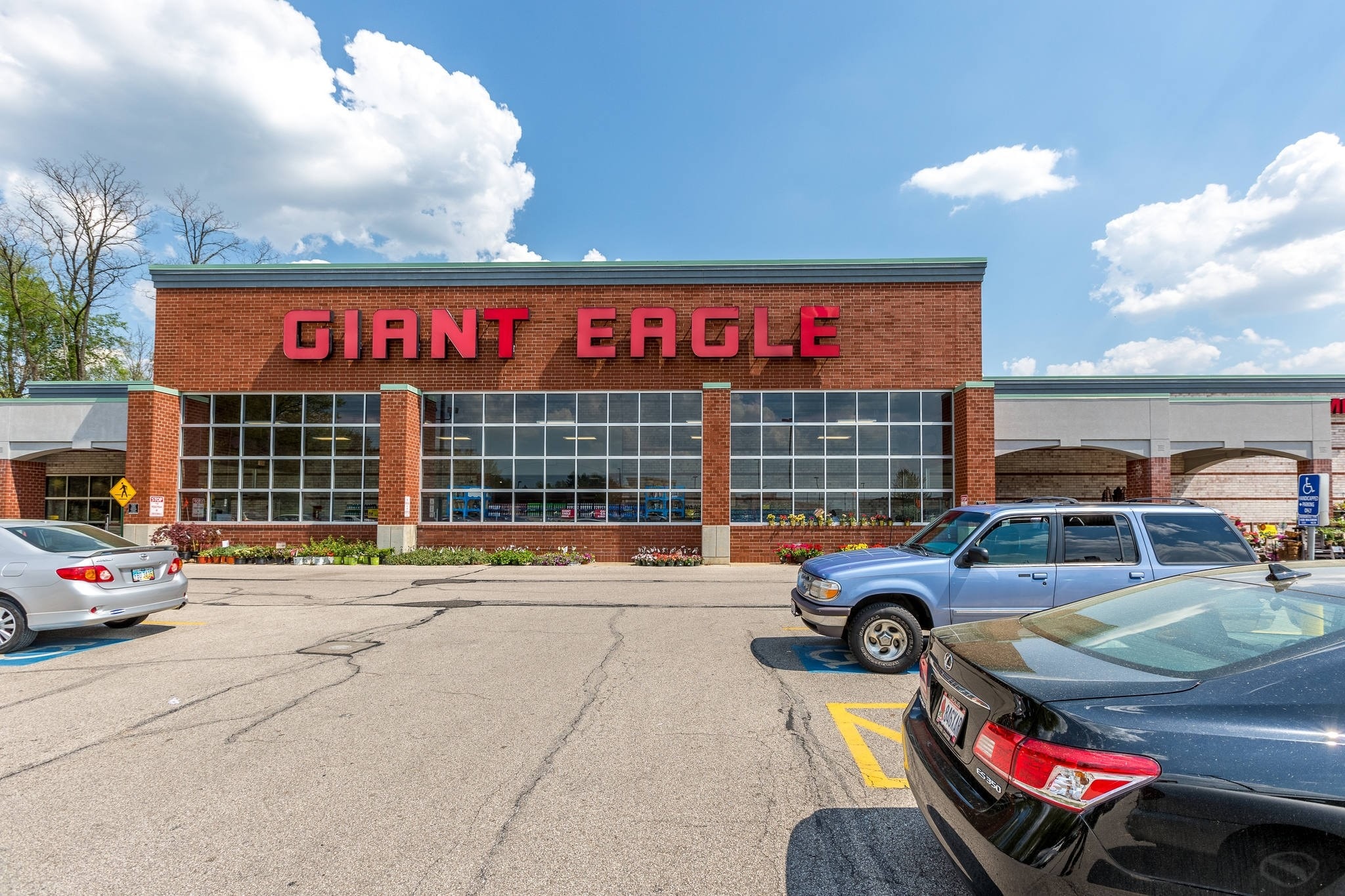 2755 W Market St, Fairlawn, OH for lease Building Photo- Image 1 of 8