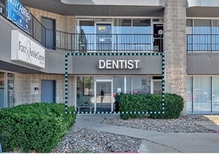 4214 Fleur Dr, Des Moines, IA for lease Building Photo- Image 1 of 1