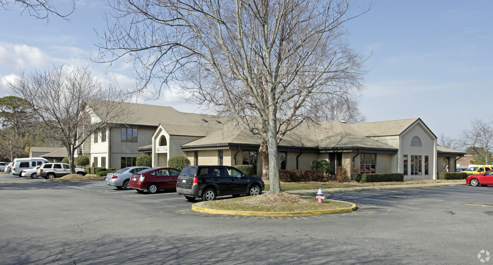 933 First Colonial Rd, Virginia Beach, VA à louer Photo du bâtiment- Image 1 de 17