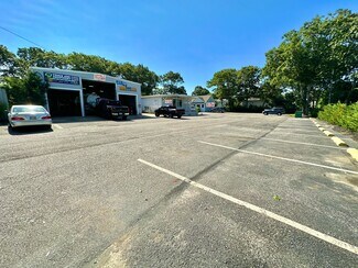 Plus de détails pour 10 Wilcox Ave, Center Moriches, NY - Industriel à vendre