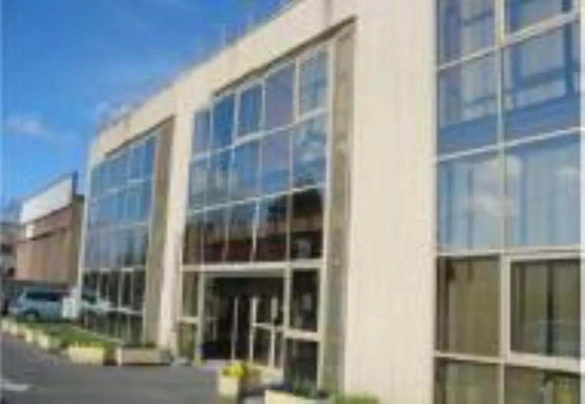 1-7 Rue Henri De France, Bezons à louer Photo du bâtiment- Image 1 de 11