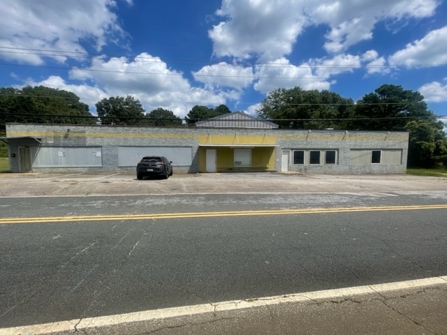 461-465 W Centennial St, Spartanburg, SC for sale - Primary Photo - Image 1 of 1