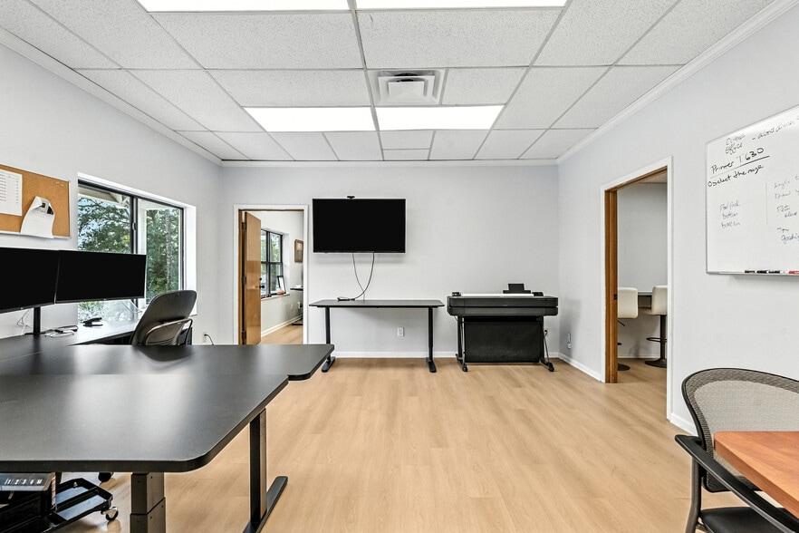 8431 Baymeadows Way, Jacksonville, FL à louer - Photo intérieure - Image 3 de 30