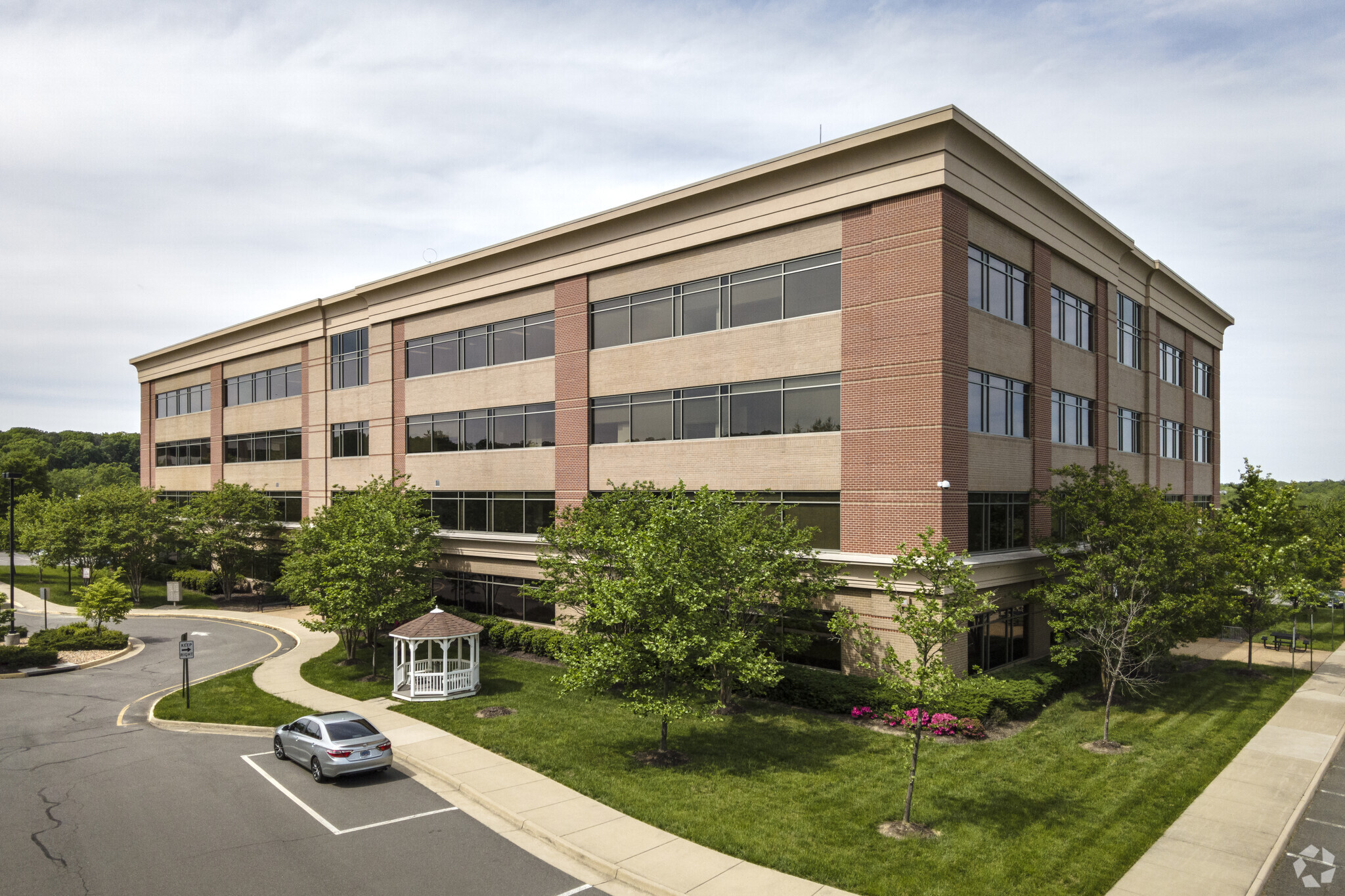 925 Corporate Dr, Stafford, VA for lease Building Photo- Image 1 of 26