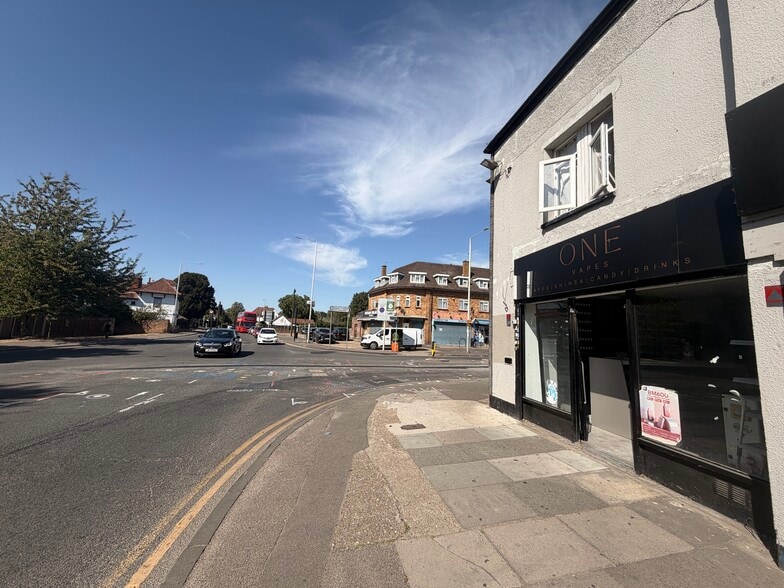 1-1B High St, Uxbridge for lease - Building Photo - Image 3 of 6