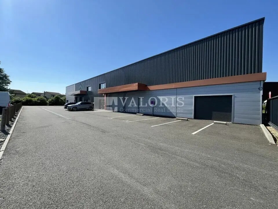 Flex in Gleizé for lease Building Photo- Image 1 of 6