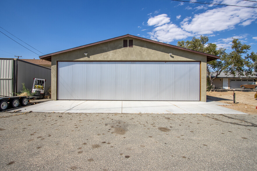 6719 Crestview Ct, Yucca Valley, CA for sale - Primary Photo - Image 1 of 14