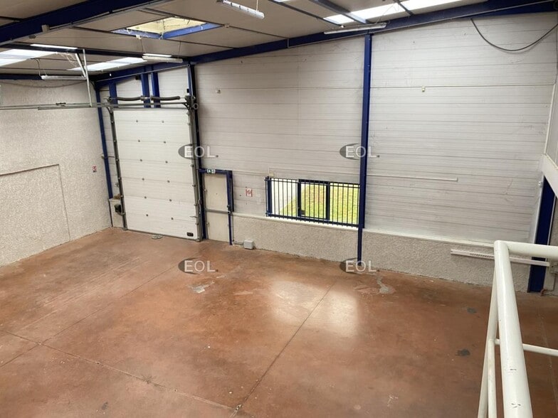 Industrial in Saint Genis Laval for lease - Building Photo - Image 3 of 13