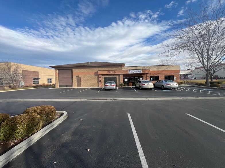 2902-2906 S Featherly Way, Boise, ID for lease - Building Photo - Image 1 of 13