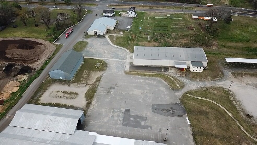 7812 Richmond Rd, Toano, VA à louer - Photo du bâtiment - Image 2 de 13